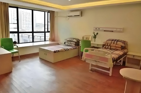 阿娇一个人独居北京3居室，自称比香港要便宜