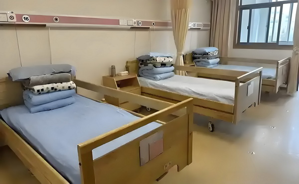 研究生如何在深圳落户_黄奕女儿不读书想去韩国当练习生，颜值是硬伤 黄奕女儿偿要得但想到赔